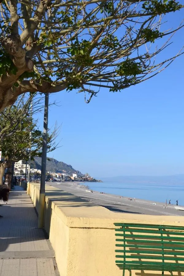 I Tesori Del Mare Bed and Breakfast Letojanni Bed & Breakfast