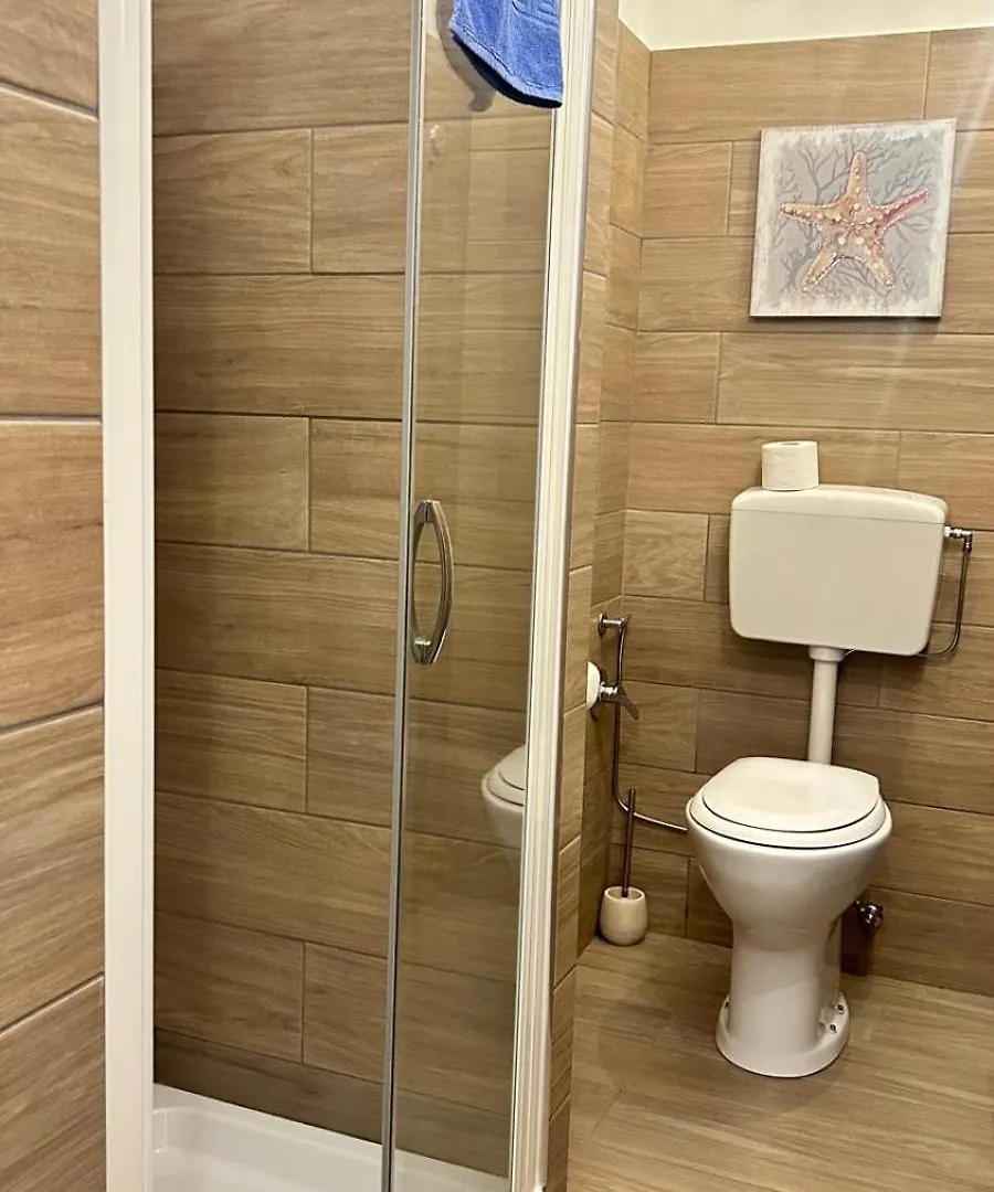 I Tesori Del Mare Bed and Breakfast Letojanni 0*,